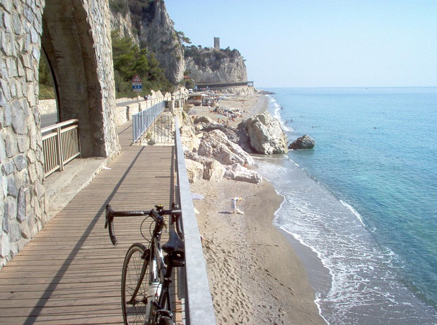 Albergo con Vista Mare a Finale Ligure