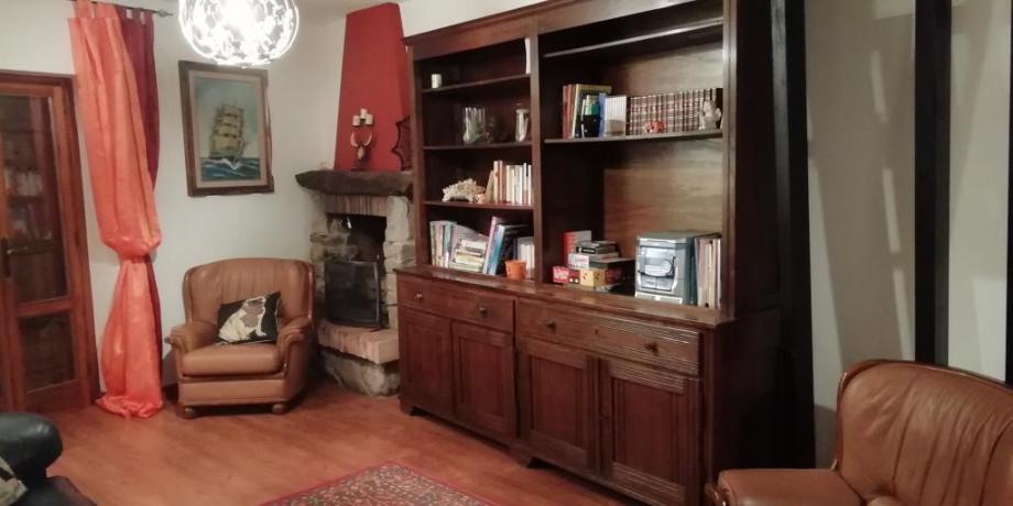 Villa con salone e divano letto a Collodi