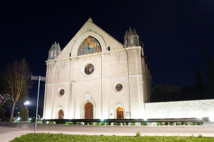 Residenza con appartamenti vicino ad Assisi
