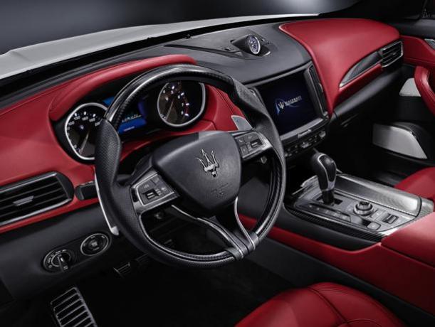 noleggio lungo termine business maserati levante