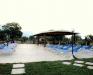 Parco con piscina attrezzata