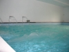 piscina interna riscaldata con nuoto contro-corrente