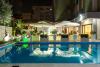 Camere a 4stelle in Calabria, piscina esterna, solarium