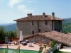 Agriturismo a Perugia: scorcio con piscina