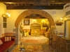 Salone interno finemente arredato