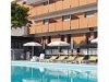 hotel con piscina interna ed esterna