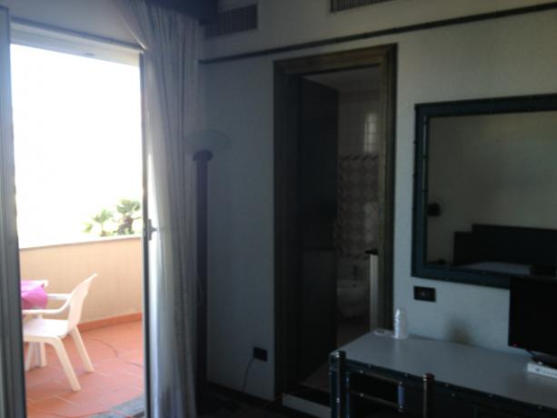 Camere con Balcone vista Mare a Numana