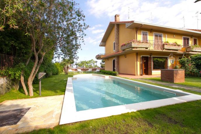 Villa con piscina e pozzo a Trecastagni-Sicilia 
