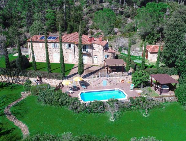 Dependance per vacanze con piscina nella campagna Pisa