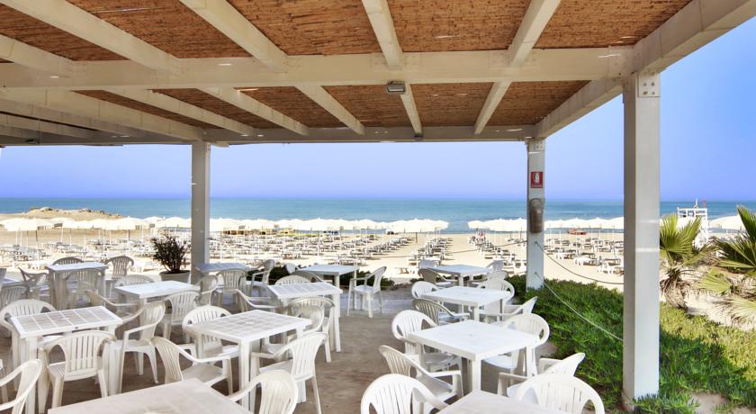 Spiagge incontaminate vicino Resort 4 Stelle