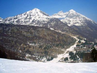 Monti innevati a Piancavallo a Aviano, Friuli