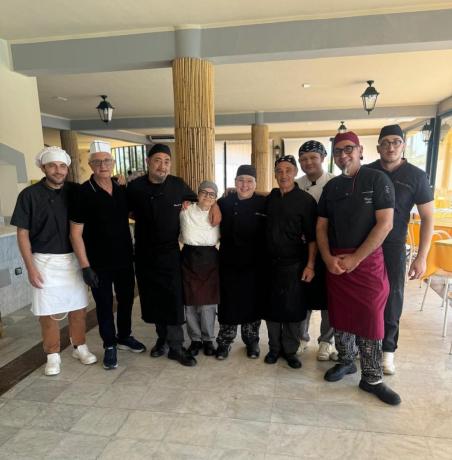 Staff della Cucina del Villaggio Marina del Marchese