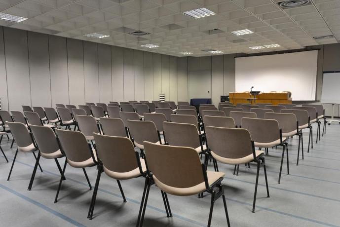 Sala Congressi per riunioni di lavoro in hotel-Lecce 