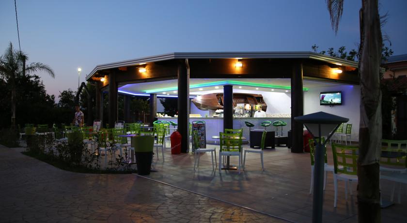 Bar bordo Piscina in Calabria