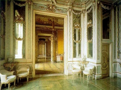 interno della reggia, dormire in B&B