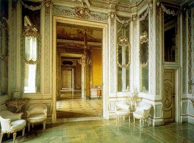 The inside of the palace, stay in B&B