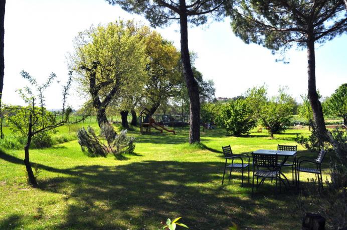 Giardino attrezzato ideale per Bambini-Asciano 