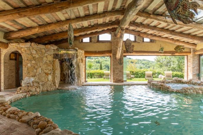 Villa privata con piscina interna riscaldata Umbria