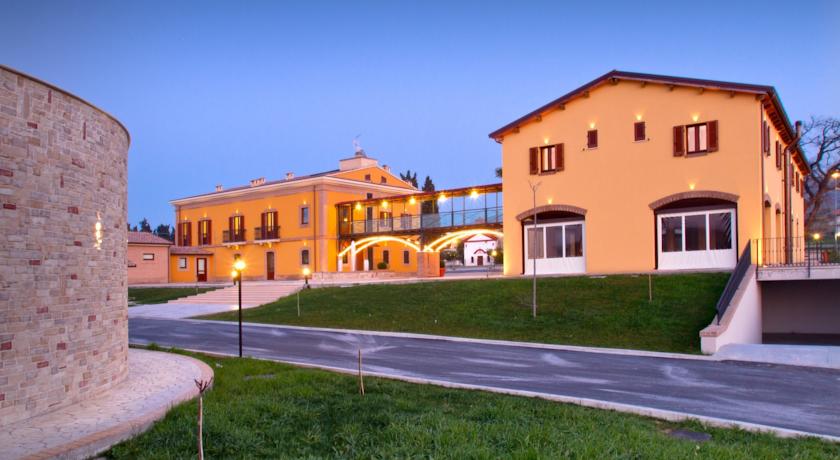 Camere e Ristorante vicino Mare Alba Adriatica