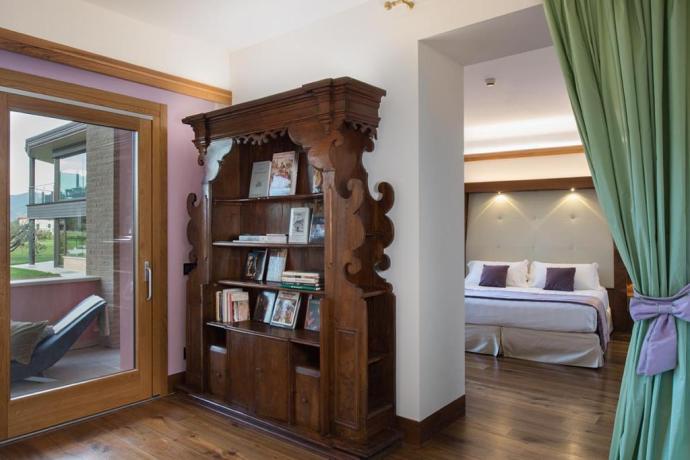 Suite Family hotel benessere Assisi letto matrimoniale  