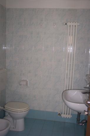 Bagno riservato in appartamento a Cervia