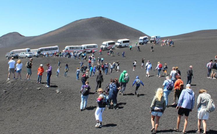 Villa per gruppi 14persone con escursioni Etna-Sicilia-Trecastagni 