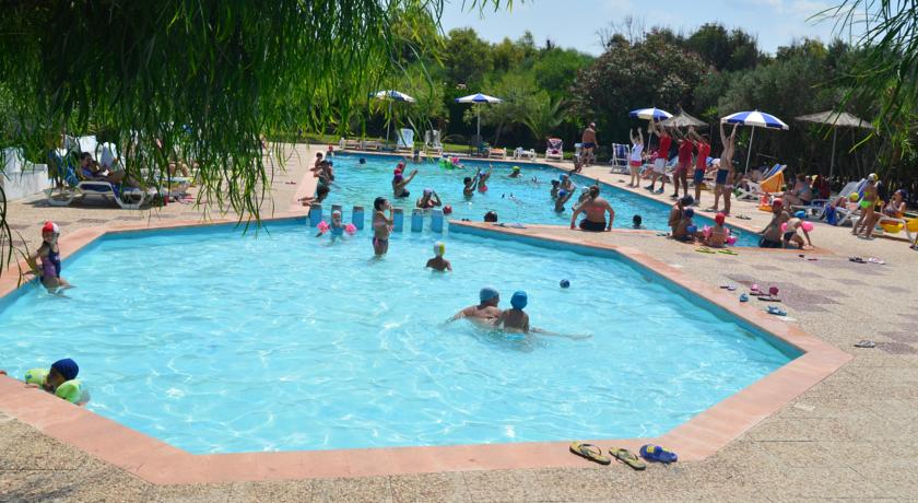 Piscina per adulti e bambini 