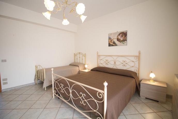 Villa con camera per 3 persone a Trecastagni-Sicilia 