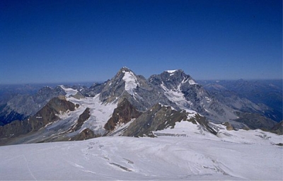 Skiing also in summer in South Tyrol