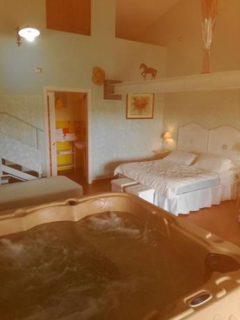 Jacuzi in Appartamenti Vacanza con Piscina: I Cavalli