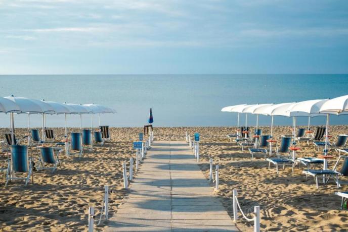 Spiaggia di sabbia fine a Castellaneta Marina