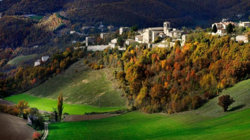 In Umbria tra Foligno e Spoleto Ponte Tibetano