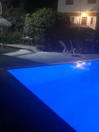 Piscina in villa vacanze a Paestum