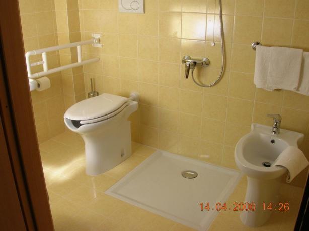 Vicino al Mare Hotel camere con Bagno Privato