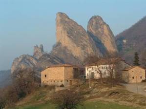 Stay near the Rocks of Saint Andrew, Italy