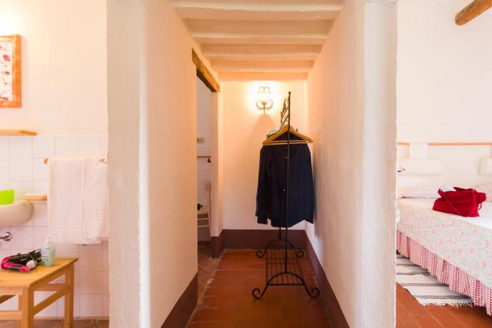 Ampi appartamenti in agriturismo a Jesi