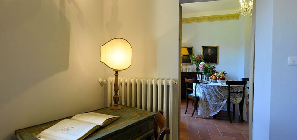 Ingresso suite con salone villa esclusiva Perugia-Piscille