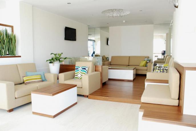 Sala relax con Tv in Hotel a MilanoMarittima