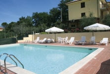 Country house with panoramic swimming pool in Montefalco