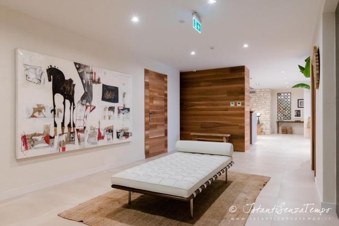 Hall albergo 4 stelle a Baia Domizia