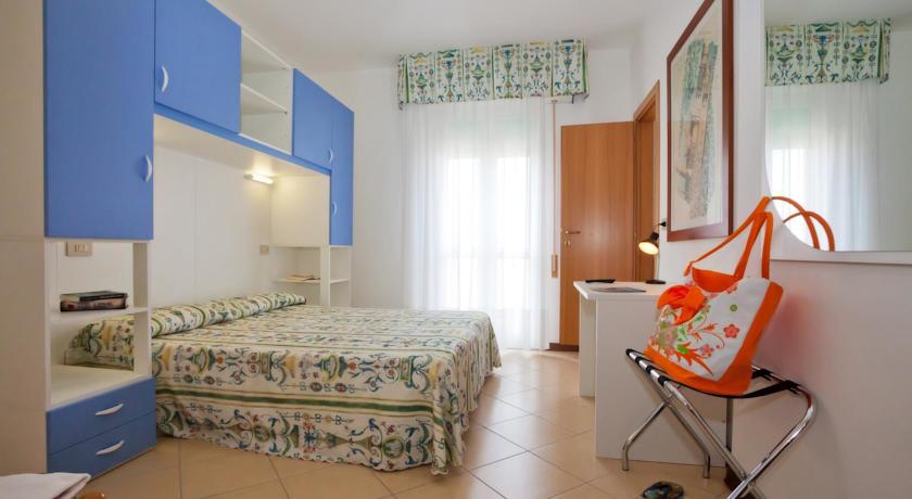 Comode camere con WiFi Internet e balcone