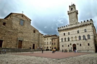 Get The Best Price in Hotels in Volterra