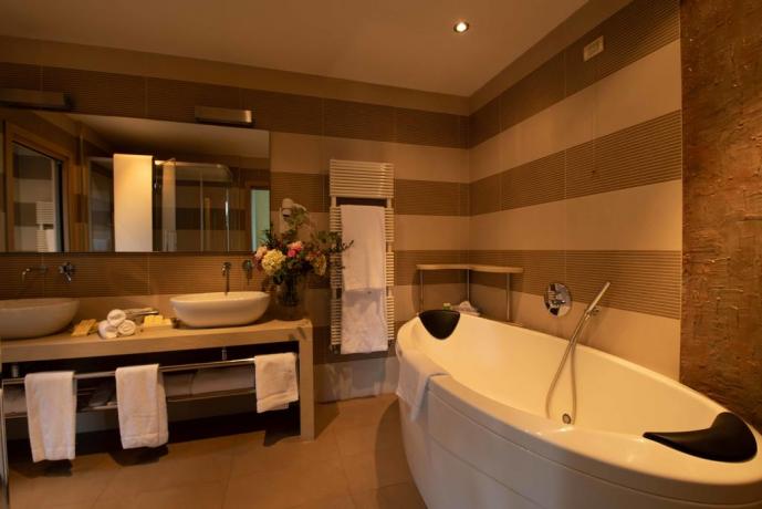 Suite vicino Milano con Vasca Idromassaggio- Nerviano