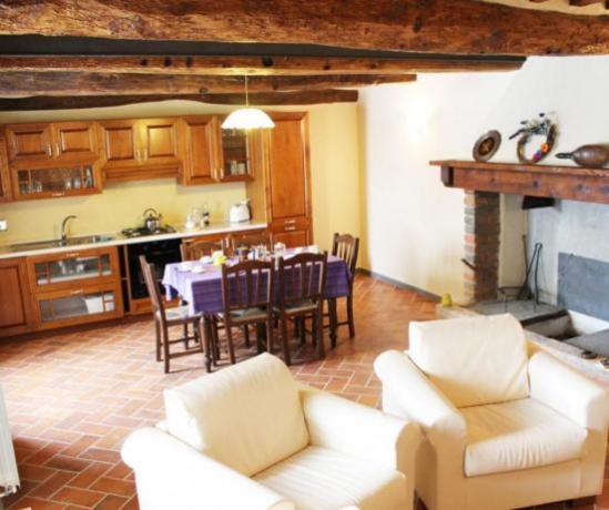 Appartamento in Agriturismo Arezzo con ampio soggiorno 