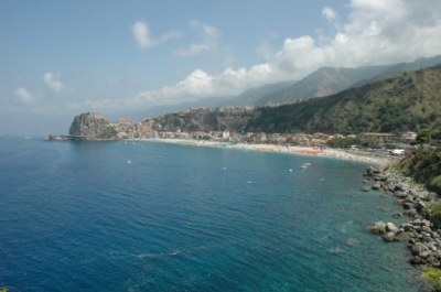 hotel sulla spiaggia di scilla