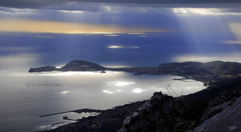 Marina di Minturno mare e luoghi storici