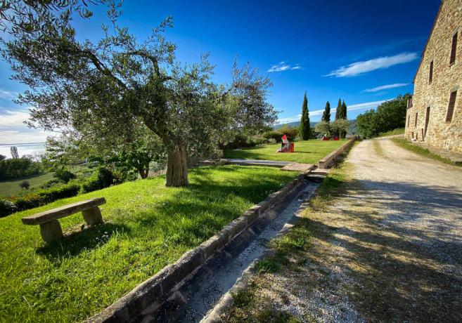 Feste in villa privata con piscina Lago Trasimeno 