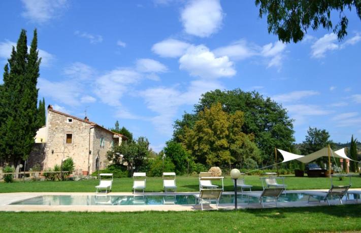 favolosa piscina a Montemerano con suite 