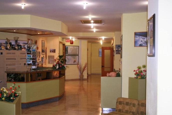 Reception hotel Economico Pollino