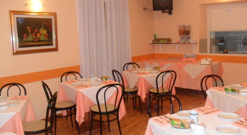 Sala Colazioni dell'albergo a Fabriano